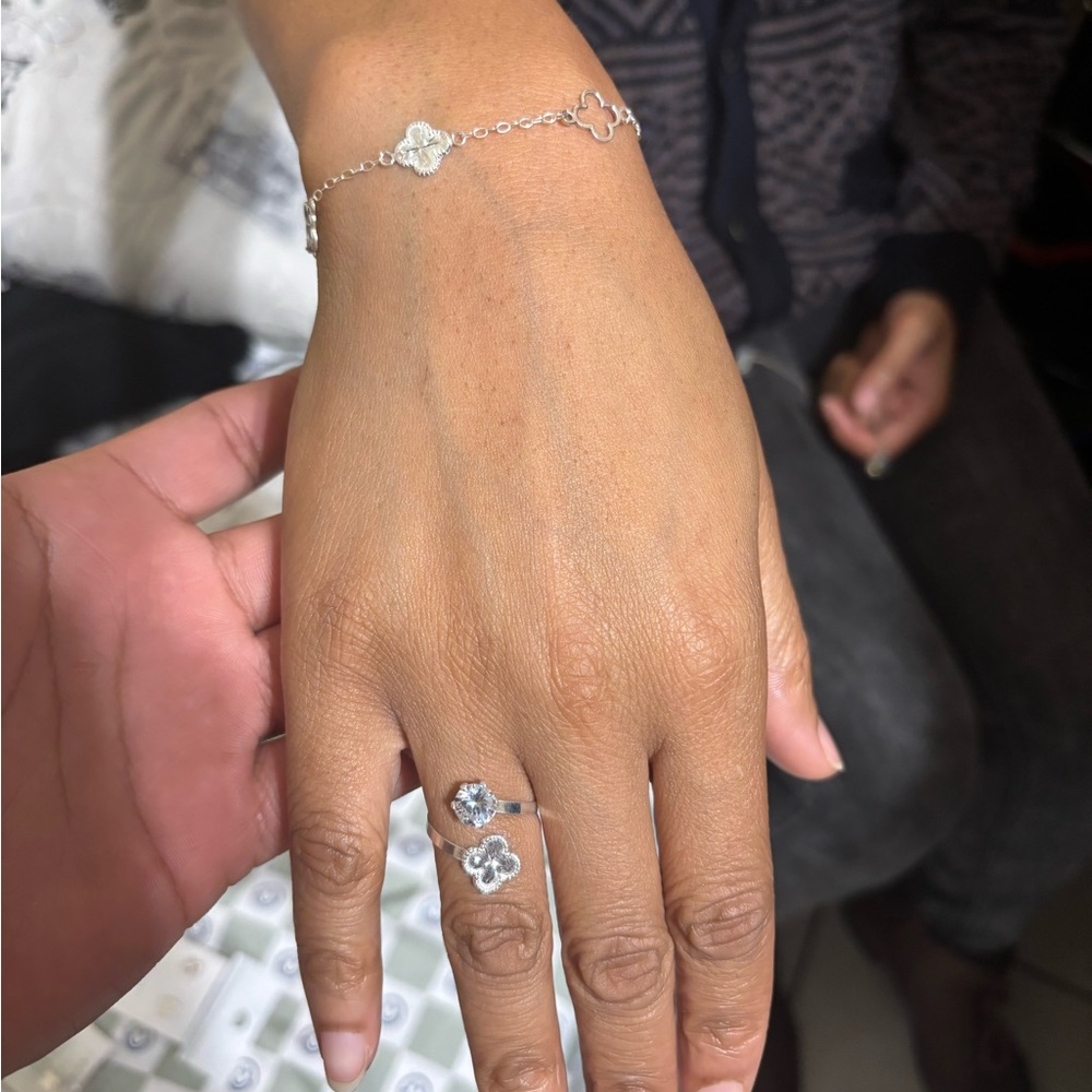 Silver Bracelet with Clear Gemstone